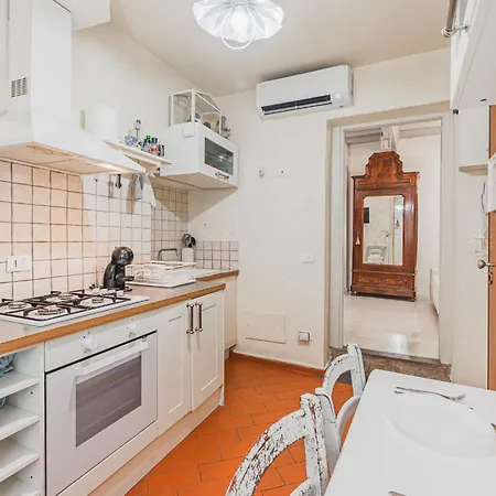 Apartamento Happy Santa Croce 2 *